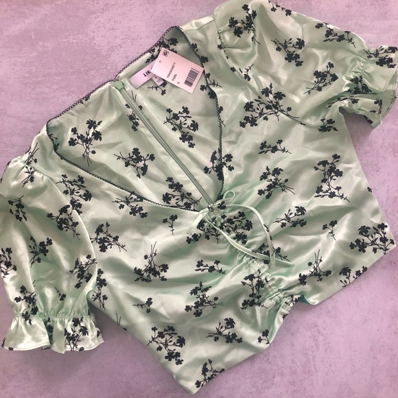 LIKELY Mona Floral Print Ruched Crop Top & Cruz Skirt 2pc Matching Set 6, NWT - Picture 8 of 11